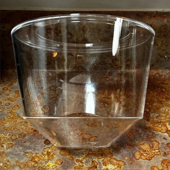 NEW View Bonbonniere Capsule Dispenser